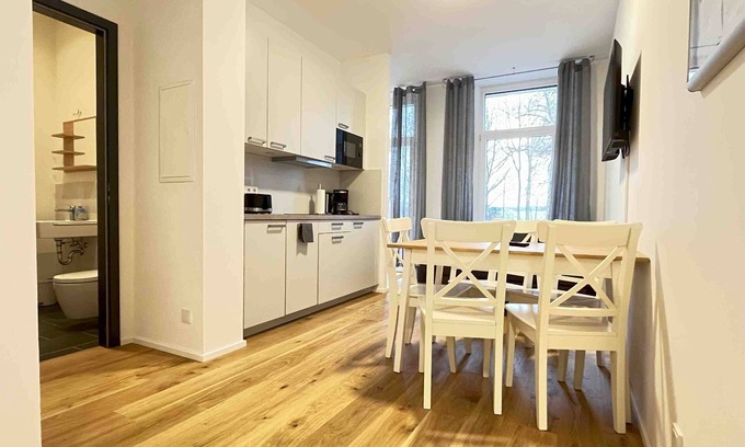 Amberg Apartment | (AM1013) Modern fitter's apartment