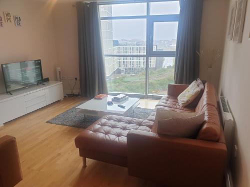 Cardiff City Centre Apartment | Amazing 2 Bed 2 Bath Apartment City Centre Free Secure Parking