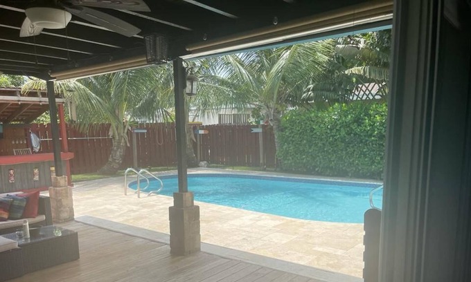 Pembroke Pines House | Amazing 3 bedroom Vacation Home with the backyard of your dreams.