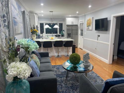 Highland Park House | Amazing Boston Downtown City View Rooms