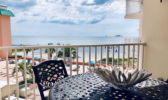 Indian Shores Condo | AMAZING COMPLETELY RENOVATED GULF VIEW 3BR2BA CONDO