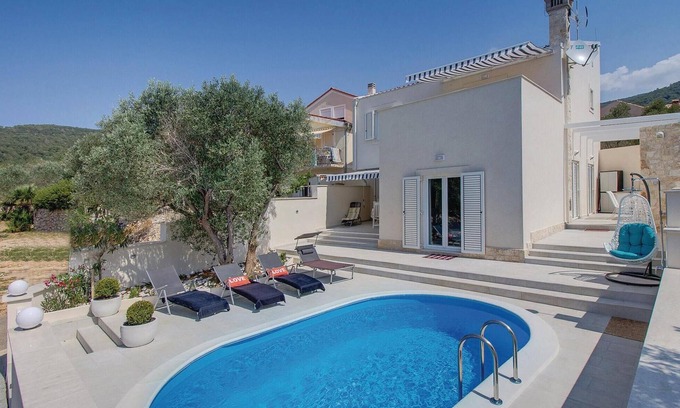 Martinscica House | Amazing home in Martinscica