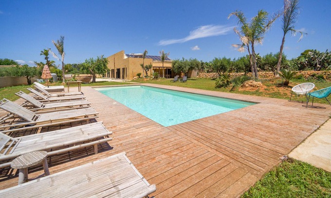 Marsala House | Amazing home in Marsala with WiFi