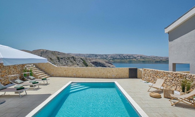 Metajna House | Amazing home in Metajna