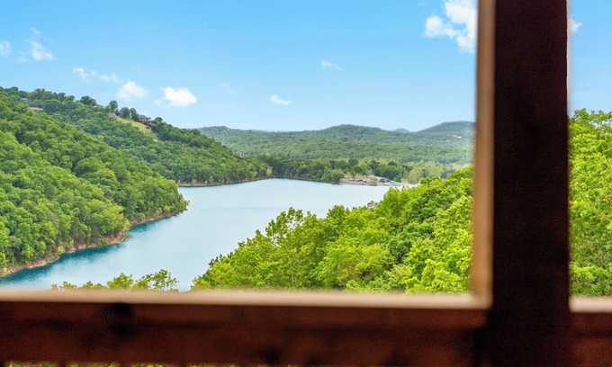 Kimberling City House | Amazing Lake View, Walk to Lake, Lazy River & Pool