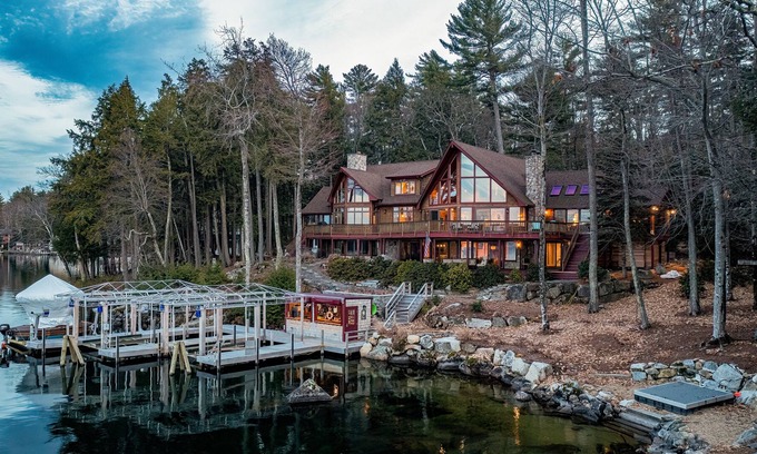 West Alton House | Amazing lakefront home with private beach, kayaks, fireplaces, community dock
