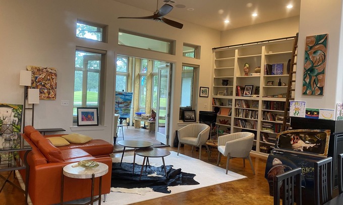 Diamondhead House | Amazing modern home on the 14th hole of the Pines golf course in Diamondhead MS!