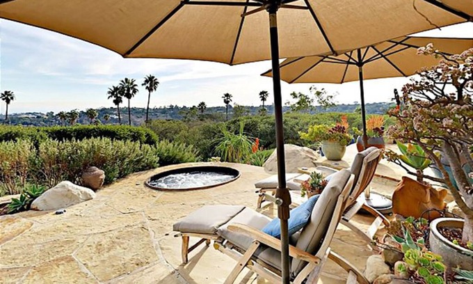 Cielito House | Amazing Ocean View Cottage + Hot Tub for Extended Stays