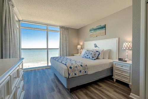 Downtown Myrtle Beach House | AMAZING OCEAN VIEWS Remodeled Bay View 803