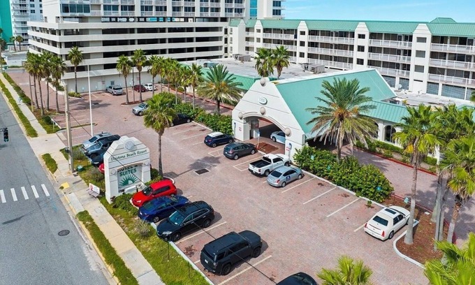 Ortona Park Resort | Amazing Oceanfront one Bedroom condo with spacious balcony and beautiful view.