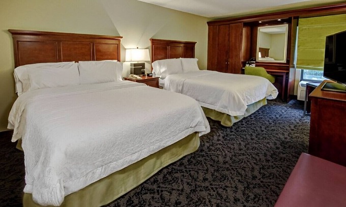 Matthews House | Amazing Queen Rm to Stay w/ Modern Amenities