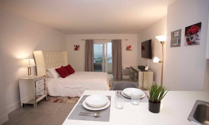 North Bay Village Apartment | Amazing Studio in North Bay Village