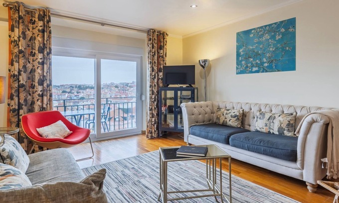 Alfama Apartment | Amazing View Apartment by LovelyStay