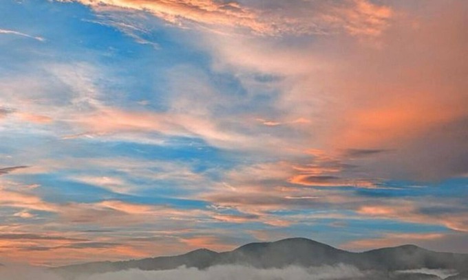 Brevard House | AMAZING VIEWS! Beautiful home close to town, waterfalls and hiking!