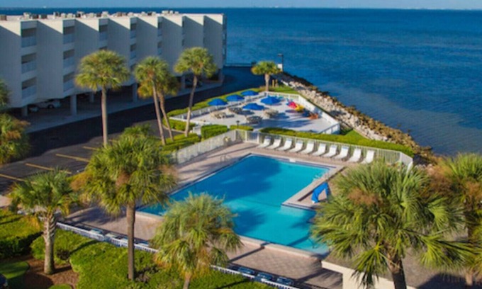 Rocky Point Condo | ❤Amazing Waterfront View/Near Downtown& Airport ☀🐬