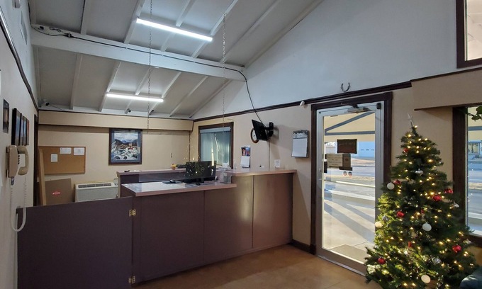 Pratt Hotel | American Inn Motel