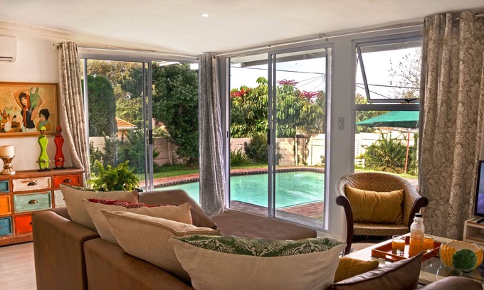 Greater Johannesburg Metropolitan Area Apartment | American Style Apartment - 2 bedrooms