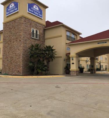 Gun Barrel City Hotel | Americas Best Value Inn - Gun Barrel City