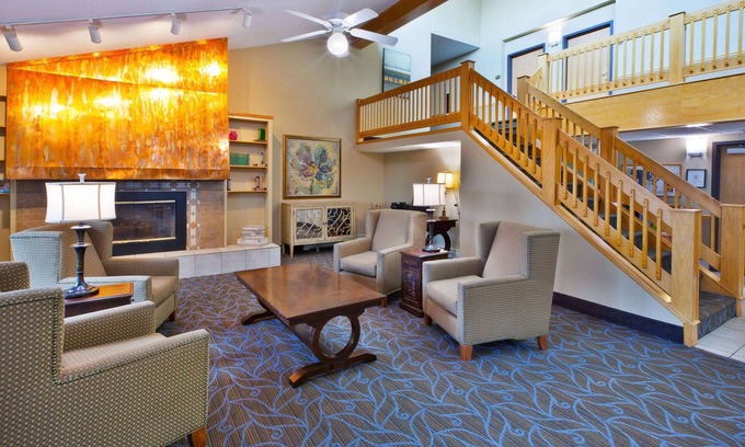 Bay City Hotel | AmericInn by Wyndham Bay City
