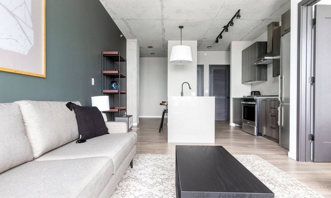 West Loop Apartment | Ample West Loop 1BR w/Pool, Gym, nr. Fulton Market, by Blueground
