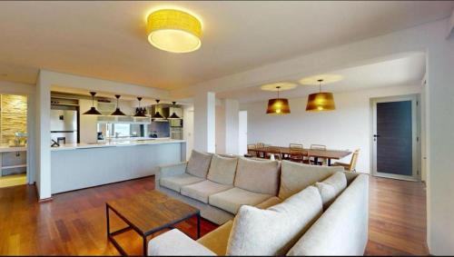 Playa Bonita Apartment | Amplio y Exclusivo frente al lago