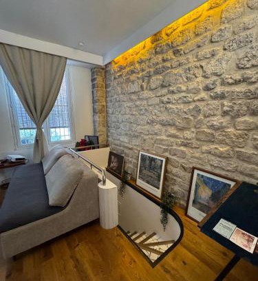 Quartier de la Roquette Apartment | Amy