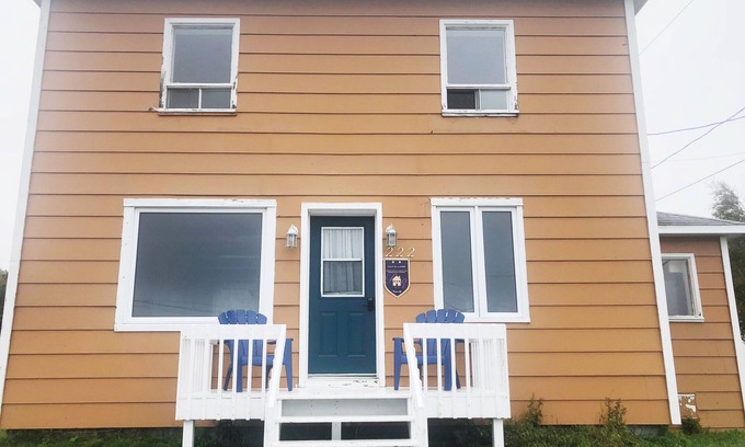 Riviere la Madeleine House | Ancestral house in Sainte Madeleine de la riviere Madeleine in Haute Gaspésie