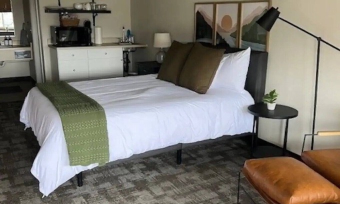 Anchor Point House | Anchor Point Stays - Room 7
