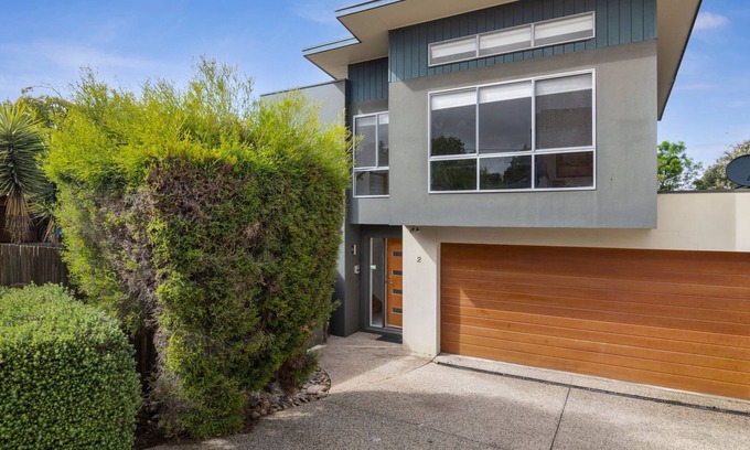 Torquay House | Anderson Central Torquay 2/31