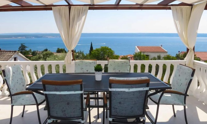Maslenica Apartment | Andrijana by Interhome