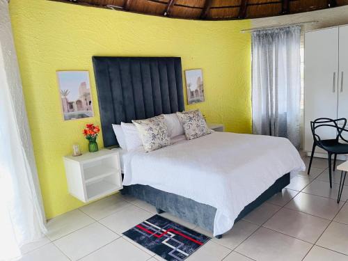 Kempton Park House | Aneiwa airport lodge