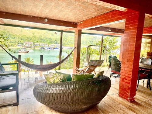 Pontal House | Anfitriões Angra -Vista Espetacular