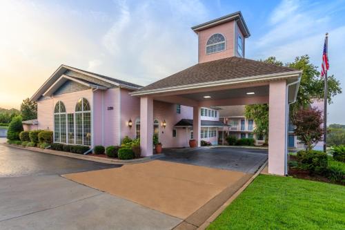 Branson Hotel | Angel Inn - Central