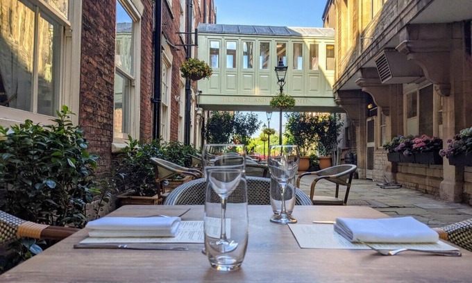 Grantham Hotel | Angel & Royal Hotel