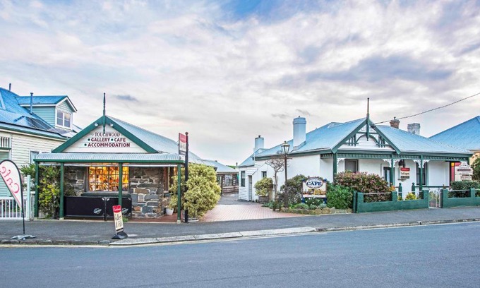 Stanley House | Angel's Aisle Cottages & Cafe