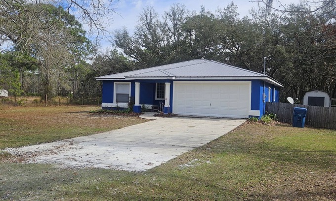 Brooksville House | Angie's Acre at the Center of the Nature Coast Area!