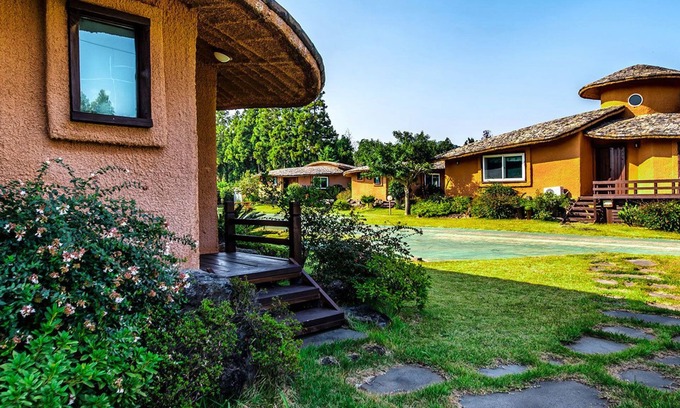 Jungmun Condo | Angkurie Pension