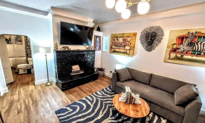 Downtown Salt Lake City Ski Chalet | Animal Chalet - Unbeatable Location - Quiet & Safe 30 Night Minimum