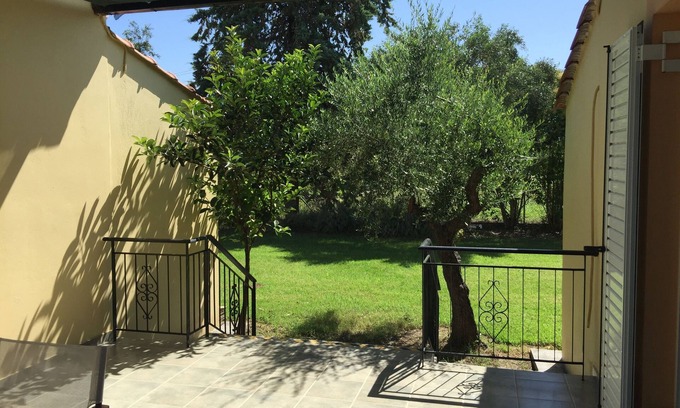 Lepreo Bed & Breakfast | AnthosGuestHouses in Kakovatos