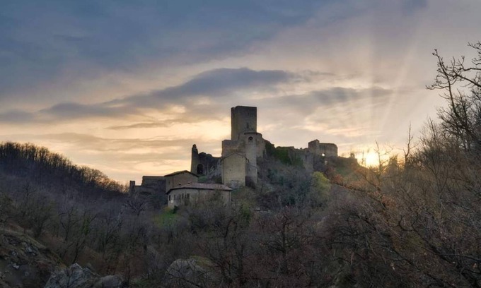 Carpineti Bed & Breakfast | Antica stalla e fienile ristrutturato immerso nella natura
