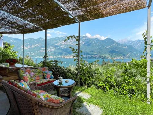 Limonta Apartment | Antico Torchio Apartment