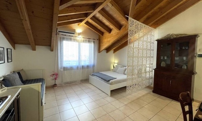 San Giuliano Milanese Apartment | Antique attic Milan