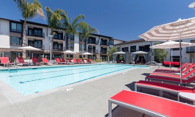 Morse Park Condo | Anton 1101 2BR – Poolside Living & Fire Pit Vibes