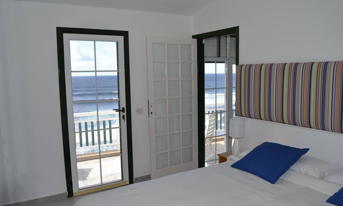 Punta del Hidalgo Apartment | Apartment directly on the sea with a fantastic view in Punta del Hidalgo