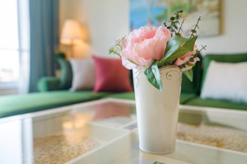 Saints Constantine and Helena Apartment | Apartment A'MORE