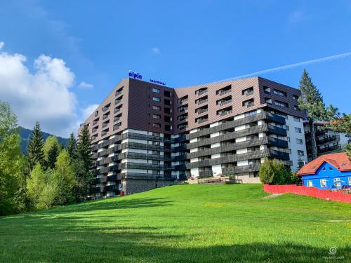 Poiana Brasov Apartment | Apartament Alpin resort etaj 7