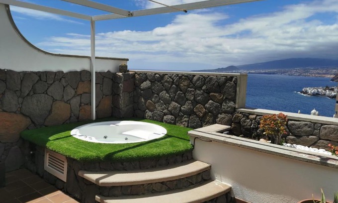Tabaiba Apartment | Apartamento con Vistas al mar y jacuzzi privado