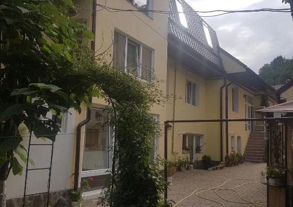 Rasnov Apartment | Apartament Teilor