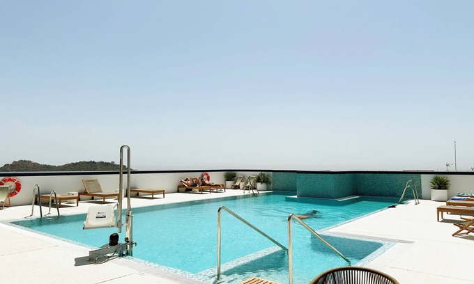 Palma-Palmilla Apartment | Apartament URBAN SKY 21D Torre II