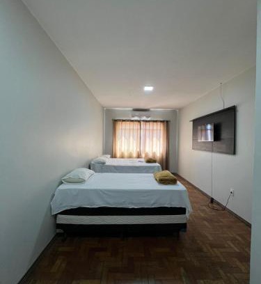 Patos de Minas Apartment | Apartamento 109 - Suíte econômica com ar condicionado